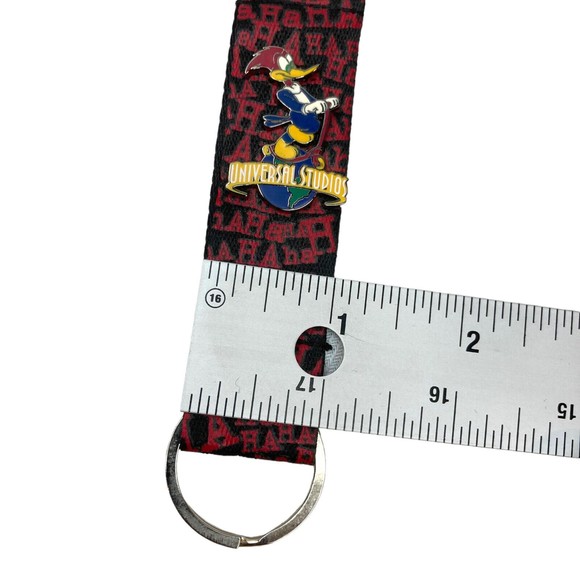 Vtg. Universal Studios Looney Tunes Daffy Duck Key Chain Rare Vintage - Picture 6 of 9